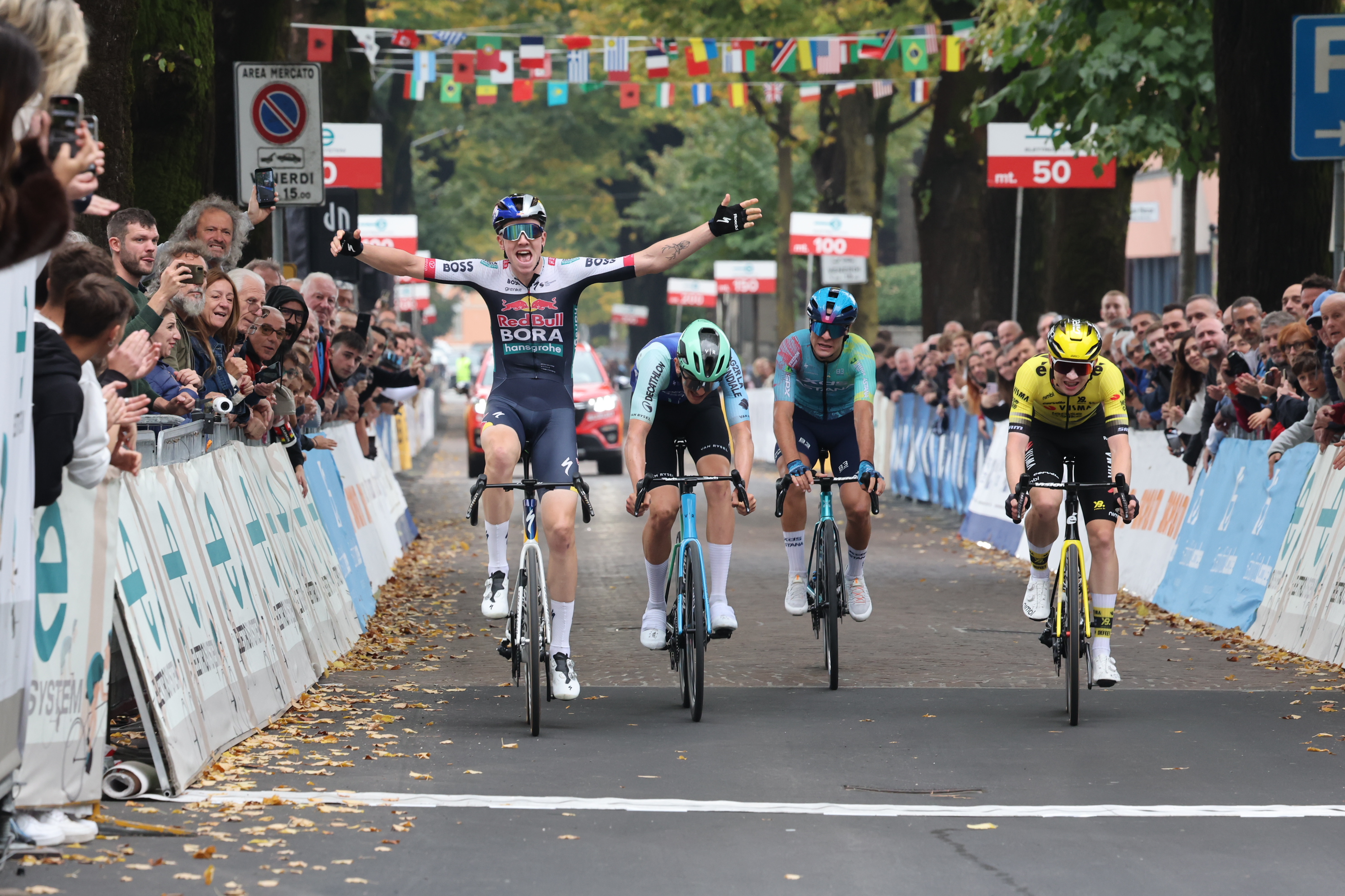 LOMBARDIA U23. PODIO TUTTO STRANIERO: VINCE LO SCOZZESE THORNLEY, 4° NEGRENTE